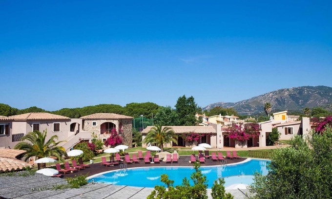 Campulongu Apartment | Sardinian-style apartment near beach