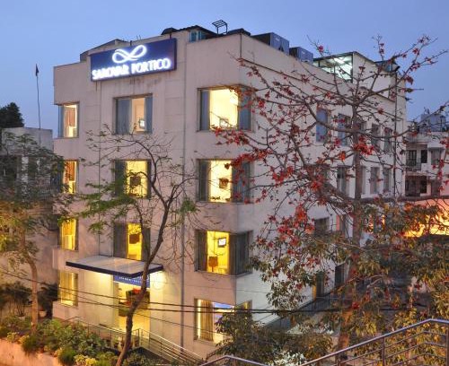Naraina Hotel | Sarovar Portico Naraina, Hotel