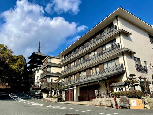 Nara Hotel | Sarusawaike Yoshidaya