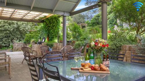Bundanoon House | Satinwood