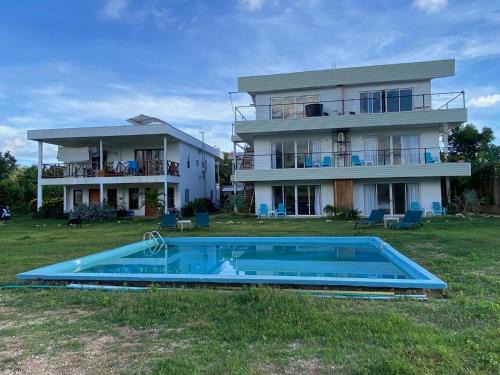Punta Sur Apartment | Savannah Inn 203 Family Apartment