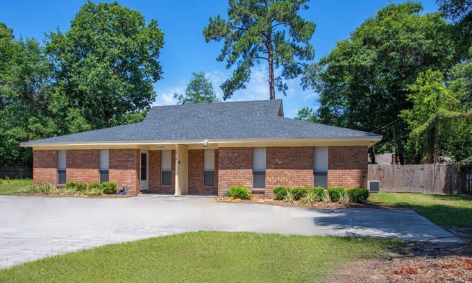 Savannah House | Savannah~Wilmington~Free TYBEE Parking Pass~POOL