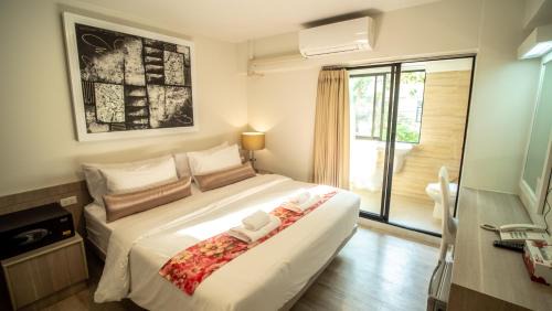 Chana Songkhram Hotel | Sawasdee House