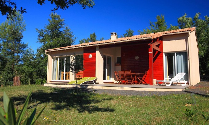 Quillan House | Scenic Retreat w/Terrace