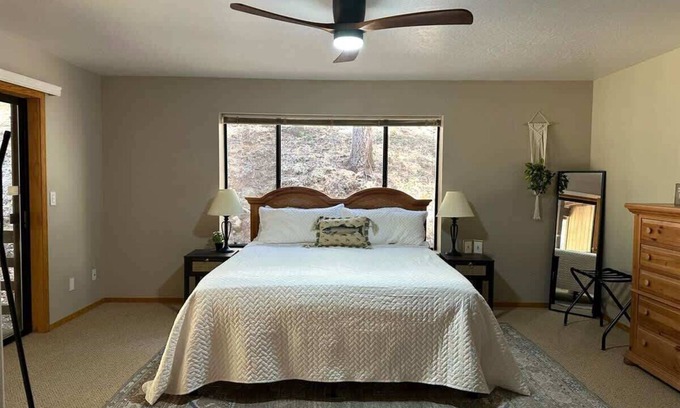 Twain Harte House | Scenic Sierra - Twain Harte Lake Access- Sleeps 18