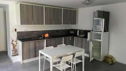 Vahrenwald Apartment | Sch1 Schleswiger Str.19,30165 Hannover,UG,2 x SZ (2 x Doppelbett)