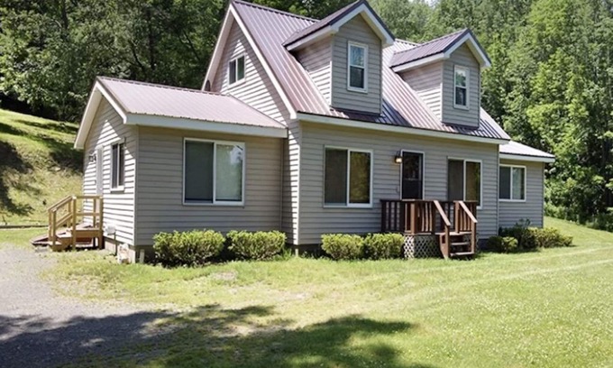 Milford House | Score a Home Run Stay – 2 Minutes Away from Cooperstown Dreams Park