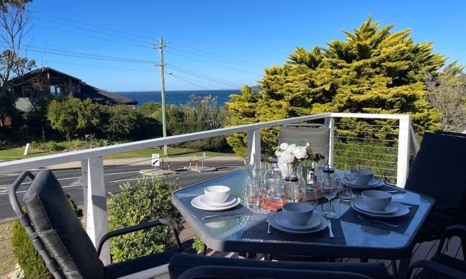 Mollymook Beach Apartment | Scotts Ocean View Sum