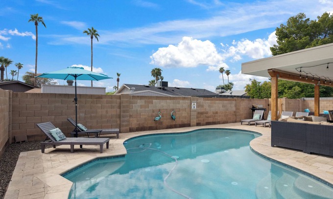 Pointe Scottsdale House | Scottsdale 6 bedrooms, Private Pool + Firepit, Cornhole, BBQ