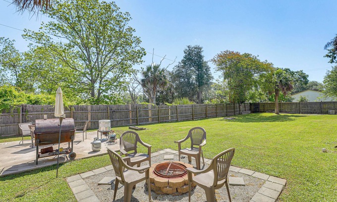 Charleston House | Screened Porch + Grill: Spacious Charleston Home!