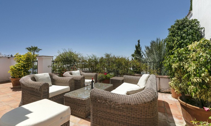 Marbella Apartment | Señorio de Marbella - Charming Penthouse