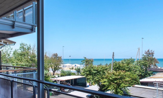 Senigallia Apartment | SE002 - Senigallia, seafront one bedroom apartment with beach