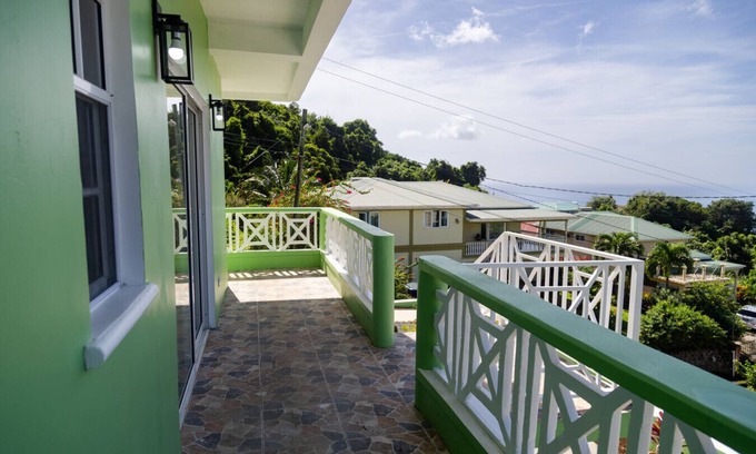 Castle Comfort Apartment | Sea and Summit Suite #2