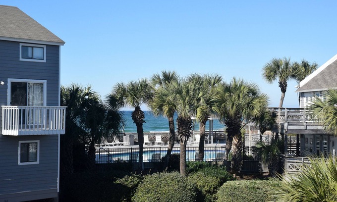 Port St. Joe House | Sea Breeze Beautiful Gulf views, across from beachfront pool, pond, many extras