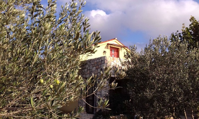 Liznjan Cottage | Sea Casa Passiflora.10 min. beach. BBQ & garden