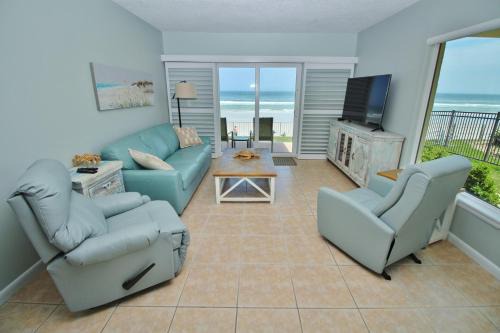 New Smyrna Beach House | Sea Coast Gardens III 101