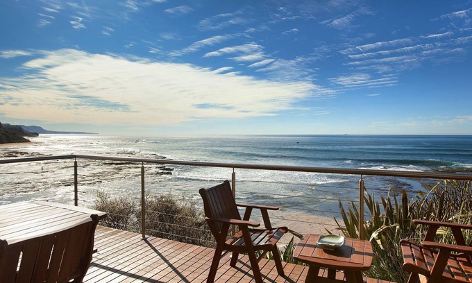Coledale House | "Sea Deck" Luxury Waterfront