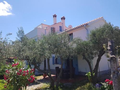 Valun Apartment | Sea-esta 1