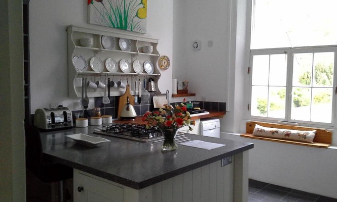 St Leonards-On-Sea Apartment | Sea front marina