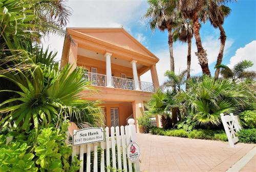 The Shores House | Sea Hawk - Private Beach House With Pool & Hot Tub Home