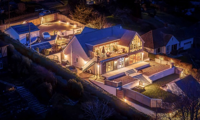 Beer House | Sea Holly House - Where Architecture Meets the Ocean