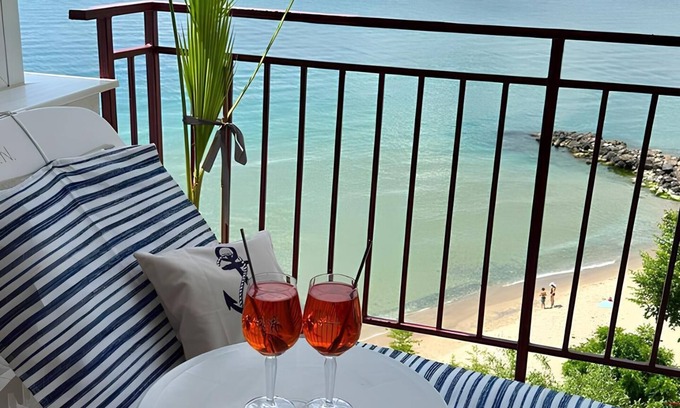 Sveti Vlas Apartment | Sea Paradise - 2-room vacation apartment directly on the beach in Sveti Vlas
