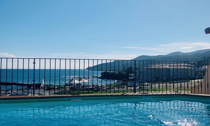 Solenzara Apartment | Sea view apartment in the heart of the village with shared pool