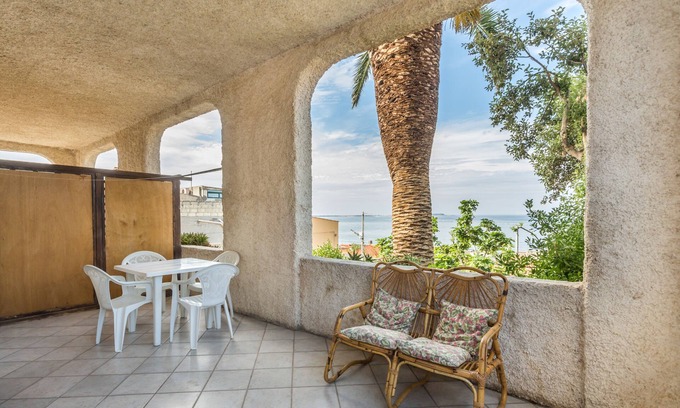 S'Archittu House | Sea view apartment