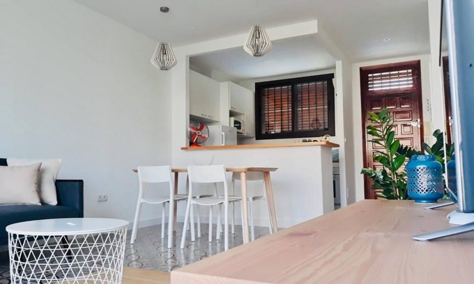 Aguadulce Apartment | Sea view - charm - beach