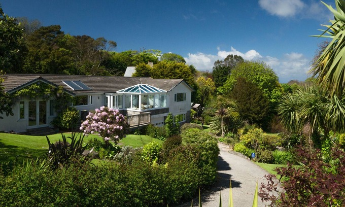 Carbis Bay House | Sea view detached family home - glorious gardens, path to the beaches, parking