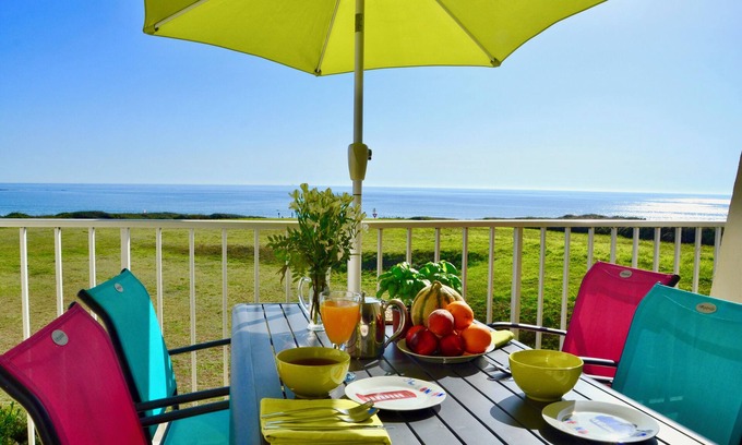 Guidel Apartment | Sea view Guidel beach heated pool gite le Cyrano auvergne-bretagne