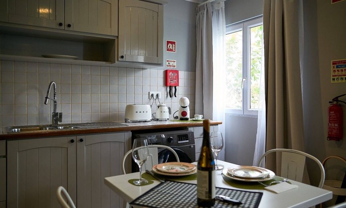 Biscoitos Apartment | Sea ​view