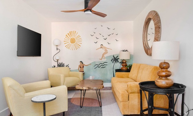 Vilano Beach Hotel | Seabreeze Apartment: Full kitchen, 5 min walk to Vilano Beach