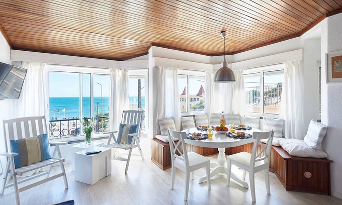 Estoril Apartment | Seabreeze - by Portugal Portfolio