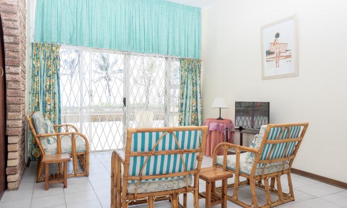 Margate Beach Apartment | Seabrook 001 - Margate RSA