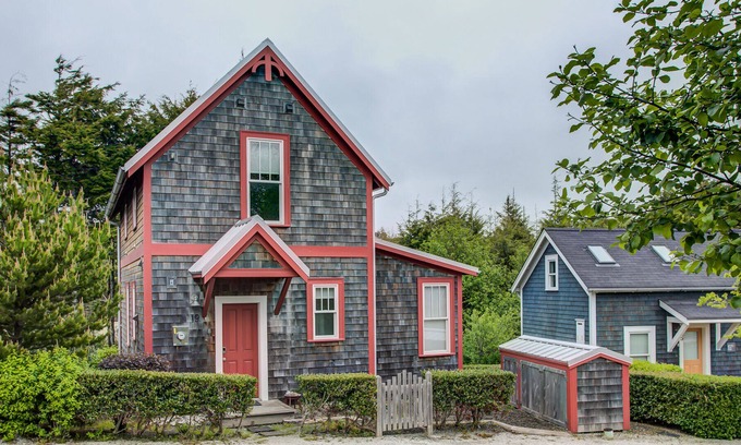 Seabrook House | Seabrook's A Pinch of Salt: Dog Friendly!