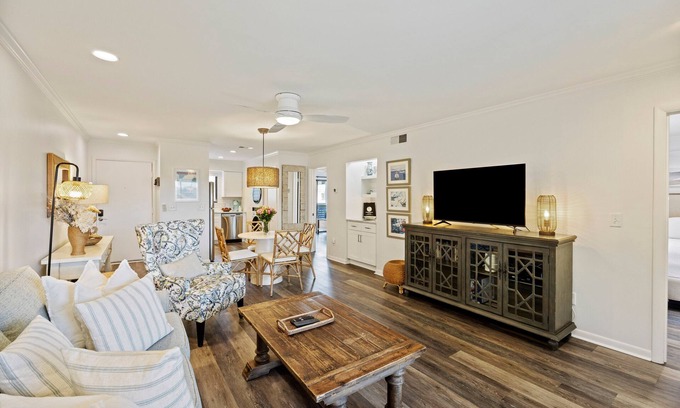 Seabrook Island Condo | Seabrook Tennis View! Club and Pool Access! PET FRIENDLY