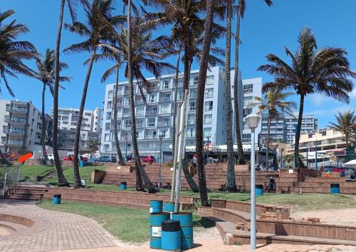 Margate Beach Apartment | Seabrook Vacations Suite 212