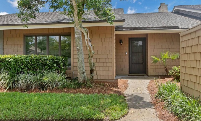 Sawgrass Condo | Seaclusion - Spacious condo w/lanai & pool