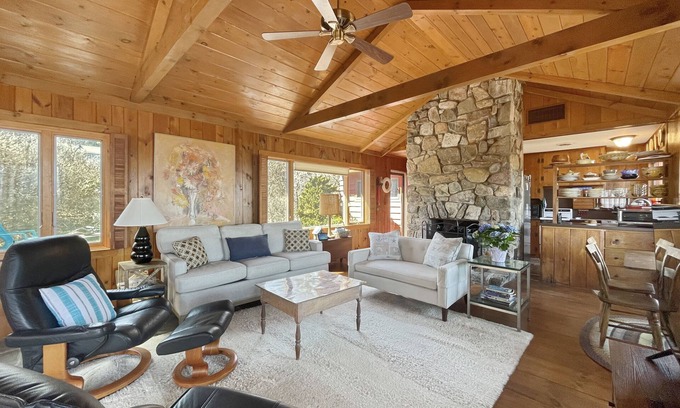 Cape Neddick House | Seacoast Sanctuary - Warm and inviting cottage with uninterrupted oceanfront