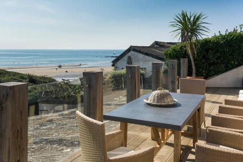 Bigbury-on-Sea House | Seafront Beach House With Panoramic Views