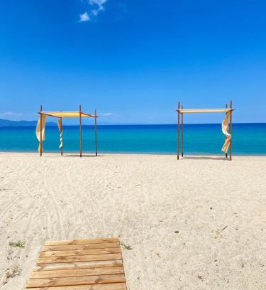 Ierissos Apartment | Seafront Oasis Beach Houses