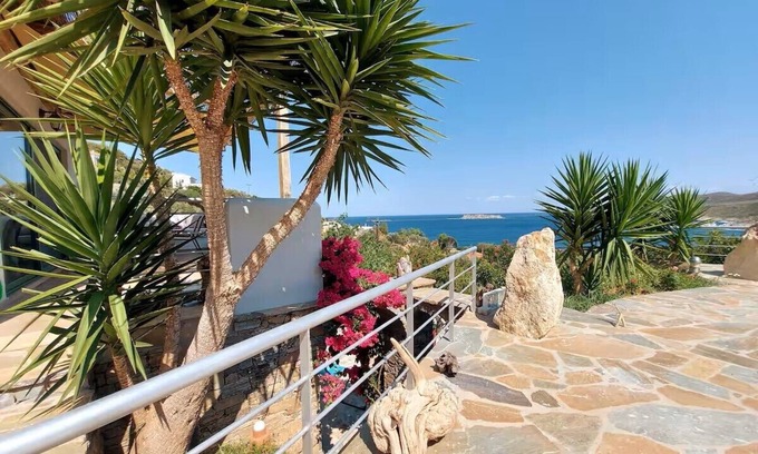 Agii Apostoli Villa | Seagulls - Within walking distance from sea!