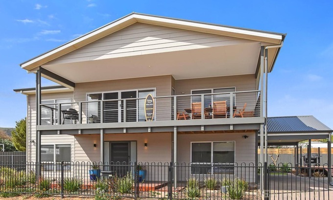 Sellicks Beach House | Seahaven ~ Sellicks Beach - The Ultimate Modern and Stylish Family Entertainer with Sea Views