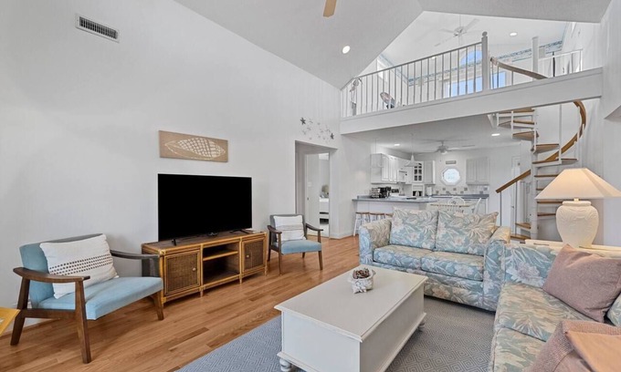 Topsail Beach House | Searenity! 3 BR w/bonus loft. Pet friendly.