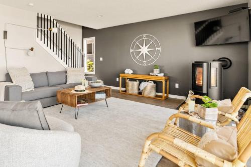 Rockaway Beach House | Seas the Day.
