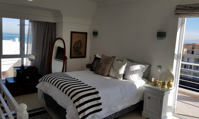 Gordon's Bay Apartment | Seaside Apartment in Gordon's Bay