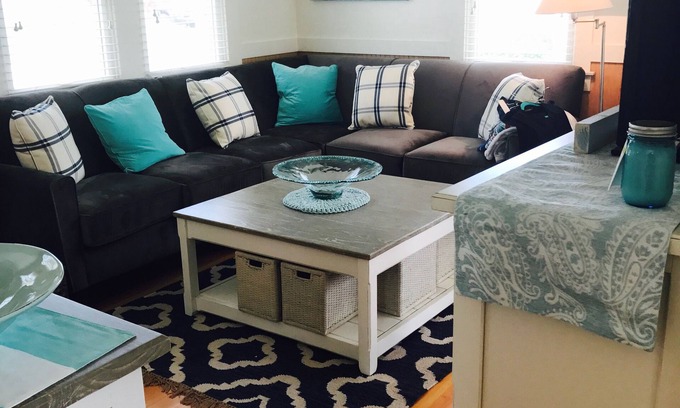 Wellfleet Cottage | Seaside Cozy Wellfleeter Cottage on Mayo Beach with 400 feet of private beach