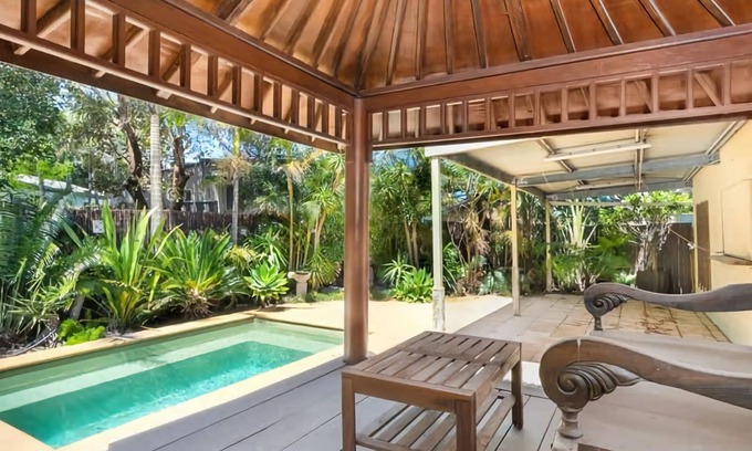 Anna Bay House | Seaside Family Oasis 400m to the beach