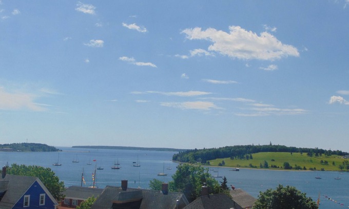 Lunenburg Waterfront Apartment | Seaside Harbour View Apartment